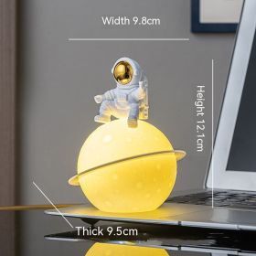 Astronaut Small Night Lamp Table Decoration Atmosphere Ornaments (Option: Golden Astronaut Planet Light)